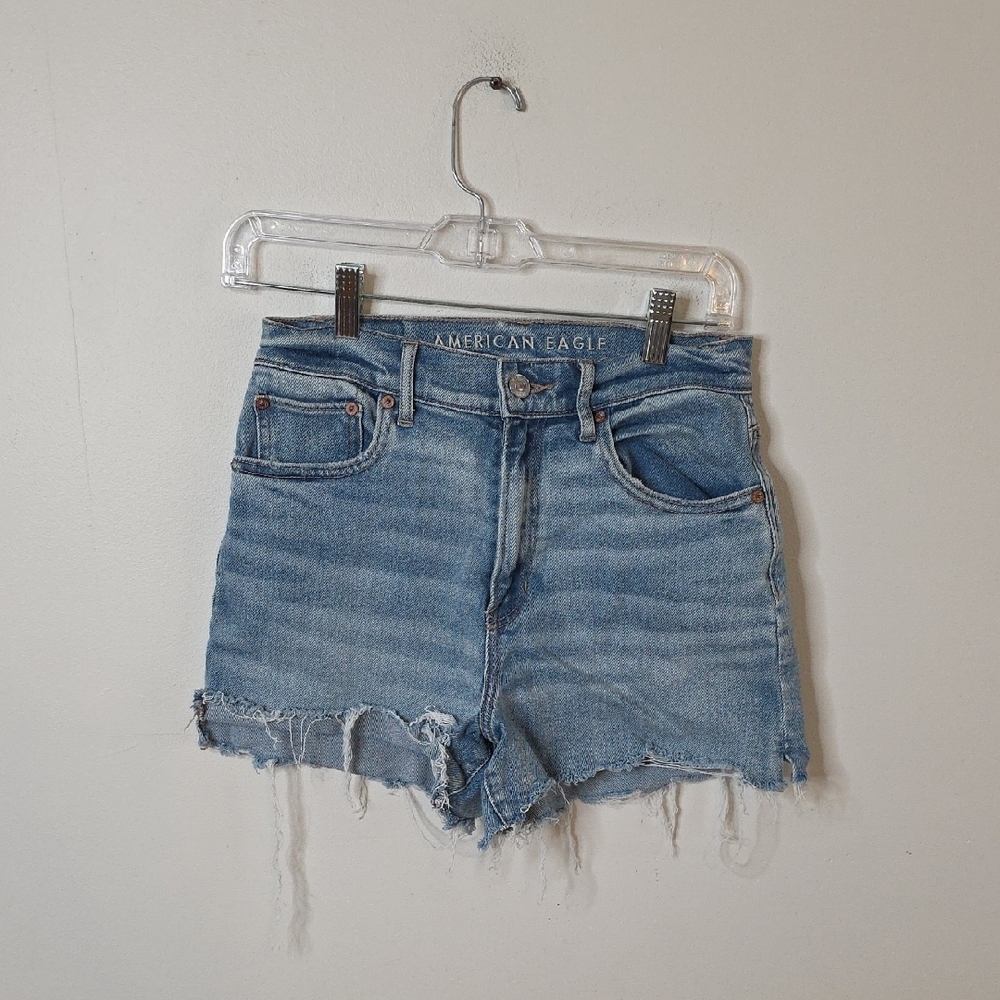 American Eagle Highest Rise 90s Boyfriend Short Sz 2